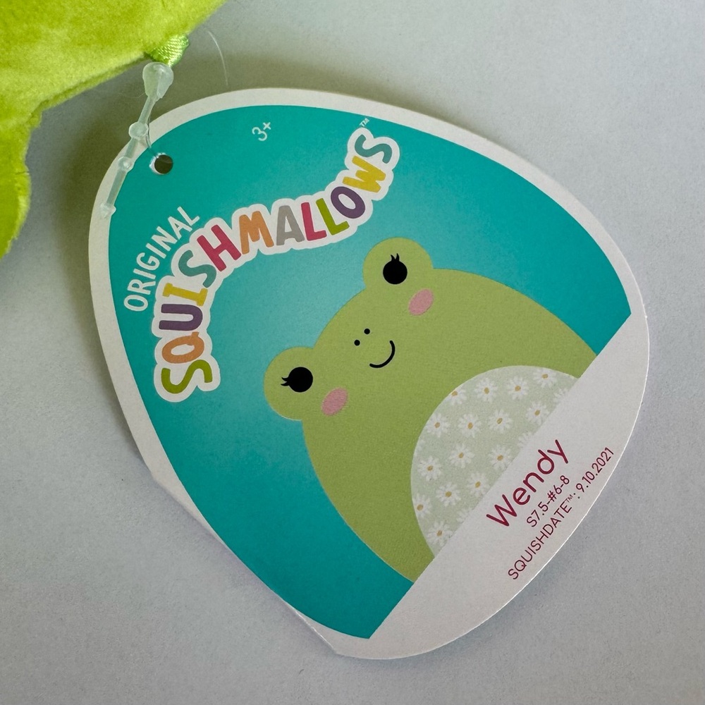 Squishmallows Wendy the Frog - 8" - Picture 3 of 8